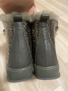 Brändi Uggs Nila&Nila Italy karusnahaga saapad uued (5 foto / 6)