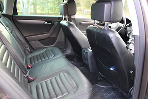 Volkswagen Passat 1.4 110 kw (7 foto / 9)