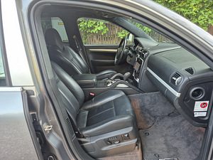 Porsche Cayenne Turbo S (5 foto / 7)