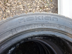 Nokian 225/50 R17 (6 foto / 7)