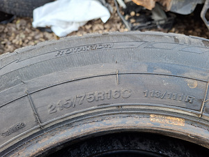 215/75 R16C (5 foto / 8)