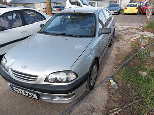 Ostan kõiki Toyota marki sõidukeid (4 foto / 10)