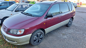 Ostan kõiki Toyota marki sõidukeid (2 foto / 10)