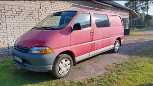 Ostan Toyota marki autosid (3 foto / 10)