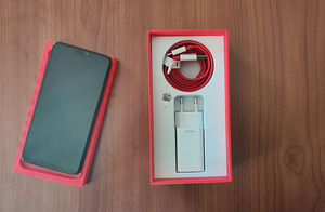 OnePlus 6T (4 foto / 4)