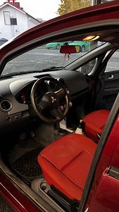 Mitsubishi colt (6 foto / 9)