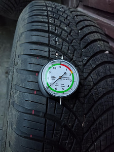 Goodyear lamellrehvid 195/65R15 DOT1121 (8 foto / 8)