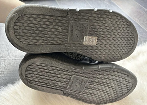 Brändi Giuseppe Zanotti tossud (10 foto / 10)