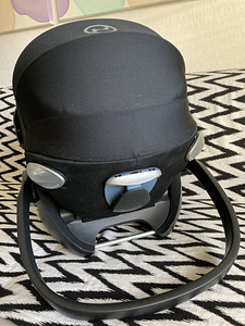 Cybex Cloud Q turvahäll (9 foto / 10)