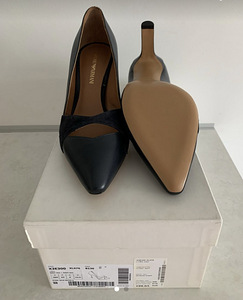 Emporio Armani (2 фото из 2)