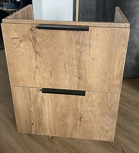 MÜÜA UUS VANNITOA KOMPLEKT TRENTON (2 foto / 4)