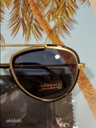 Солнцезащитные очки Versace (фото #4)