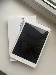 Müüa iPad mini valge (6 foto / 7)