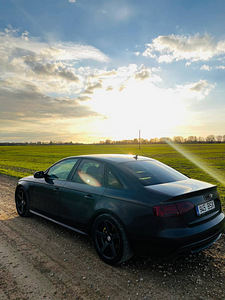 Audi A4 S-Line 3.0 TDI Quattro 176 kW (2 foto / 12)