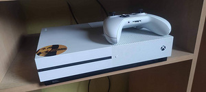 Xbox one s+ 37" LCD tv (1 foto / 3)