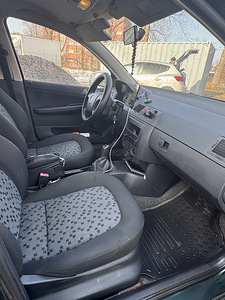 Skoda Fabia 2006 (6 foto / 12)