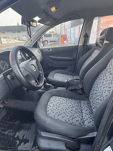 Skoda Fabia 2006 (7 foto / 12)