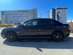 Opel Vectra C 2.2 CDTi (7 foto / 10)