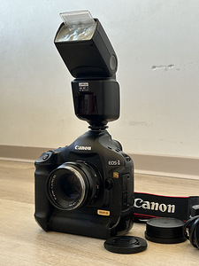 Canon EOS 1Ds Mk 3 (3 foto / 10)