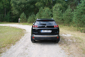ПРОДАЕТСЯ ОБСЛУЖЕННЫЙ PEUGEOT (3 фото из 8)