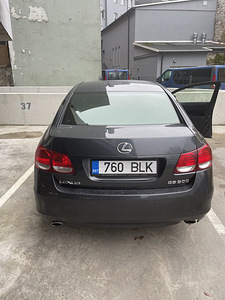 Lexus GS 300 (2 фото из 6)