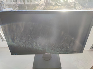 Samsung monitor (1 foto / 3)
