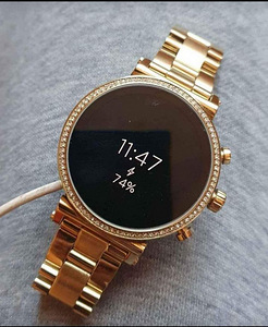 Часы (Michael Kors) (2 фото из 6)