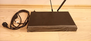 HUAWEI AR1220 ROUTER (2 foto / 3)
