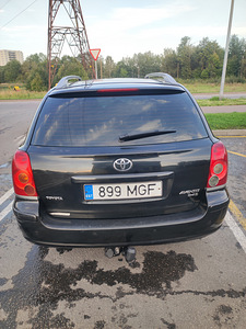 Toyota avensis 2006. (3 foto / 13)