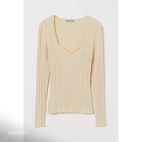 H&M sweetheart neck pleat top, size S