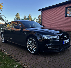 2017 Audi A5 Sportback S-Line (2 foto / 11)