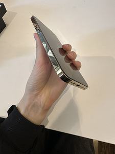 iPhone 12 Pro Max (6 foto / 9)