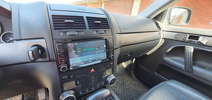 VW TOUAREG (11 foto / 14)