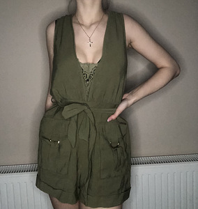 Roheline Guess'i jumper (1 foto / 3)