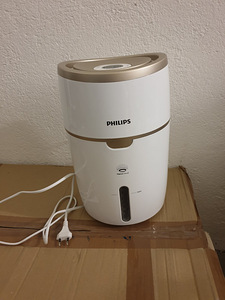 Увлажнитель аоздуха PHILIPS (7 фото из 7)