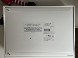Uus M3 Apple Macbook Air 15” (2 foto / 2)