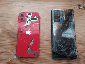 Apple iPhone 12 128GB ja Xiaomi 11T 5G 128GB (2 foto / 2)