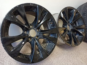 Veljed BMW R17 5/120 Seisukord pildil, sile. (1 foto / 6)