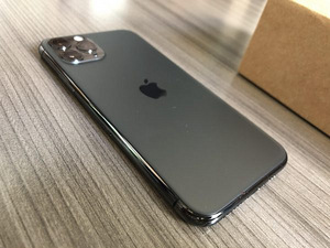 iPhone 11 Pro 64GB 90% Battery (1 foto / 2)