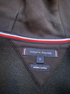 Tommy Hilfiger pusa. Originaal. M Size (2 foto / 3)