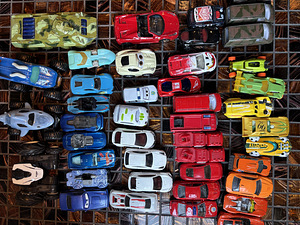 Laste mänguautod Hot Wheels ja muud. 42tk (1 foto / 1)