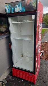 Suur Coca-Cola külmik (1 foto / 9)