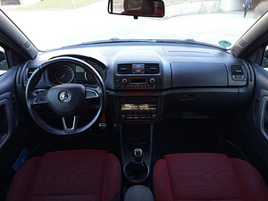 Fabia "Monte Carlo" 1.6TDI, suurepärane. Vähem kui aasta Ees (9 foto / 15)