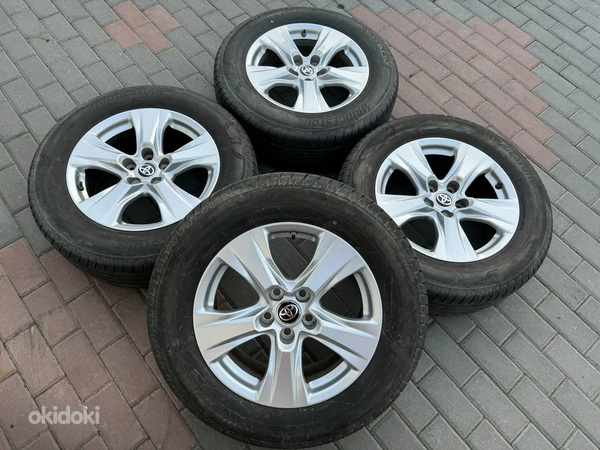 Toyota RAV4 veljed rehvidega