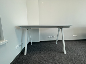 IKEA TROTTEN kirjutuslaud (2 foto / 2)