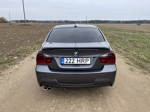 BMW 330 E90, 3.0d 170kw, Tehase M pakett (5 foto / 10)