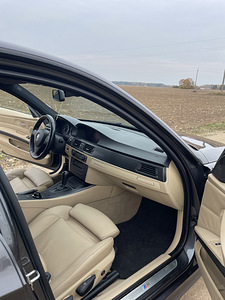 BMW 330 E90, 3.0d 170kw, Tehase M pakett (8 foto / 10)