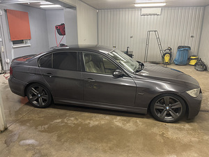 BMW 330d 170kw Tehase M-pakett (2 foto / 8)