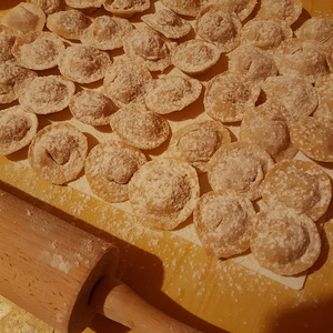 Pannkoogid omatehtud koogid BLINOMAANIA (8 foto / 10)