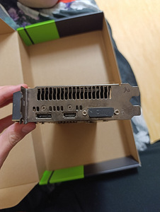 Asus expedition rx570 (2 foto / 3)